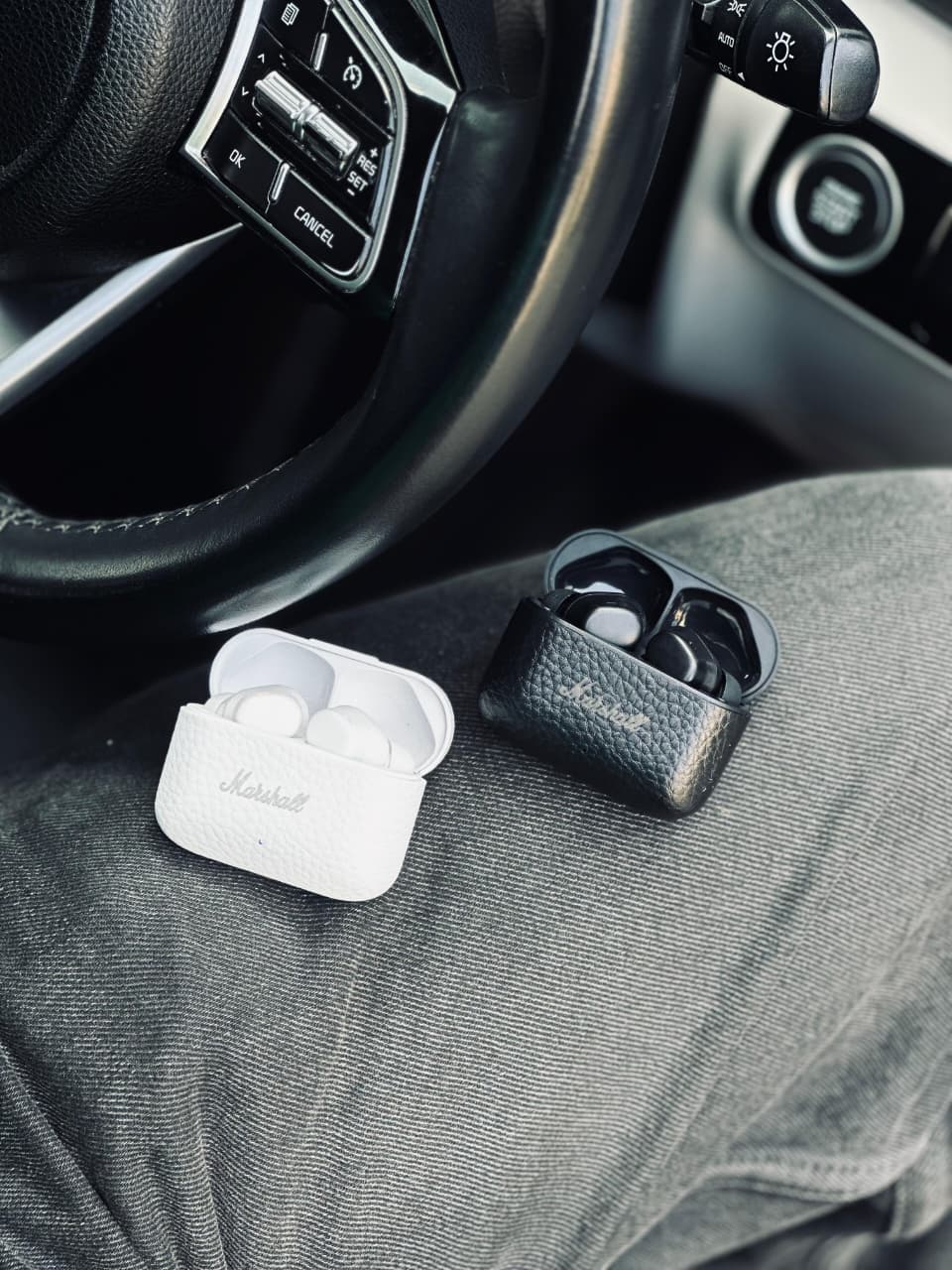 Marshall motif II earbuds